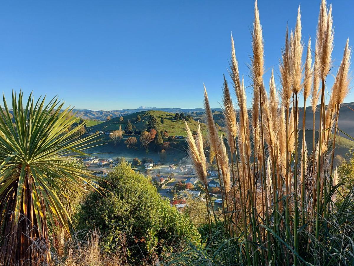 Duxhouse Bnb Taihape Exteriör bild